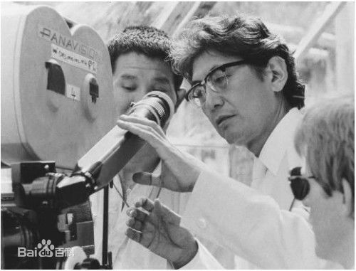 大岛渚(Nagisa Oshima)生活照壁纸壁纸