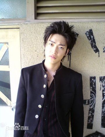 大东骏介(Shunsuke Daito だいとう しゅんすけ)大东俊介素颜照壁纸