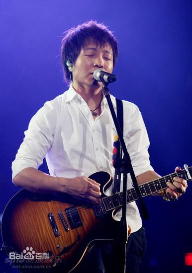 许巍演唱会图册