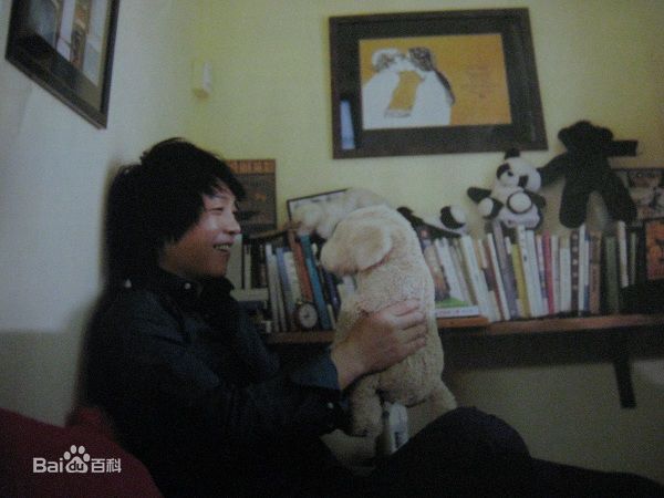 许巍生活中的生活照