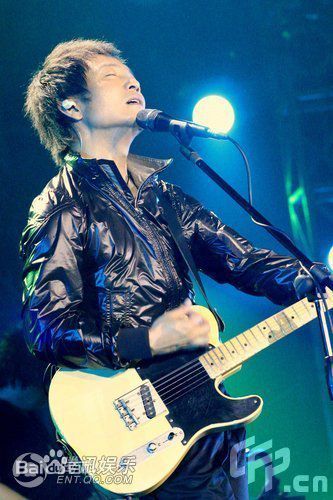 最优质许巍在2009年《今天》广州演唱会中的相册