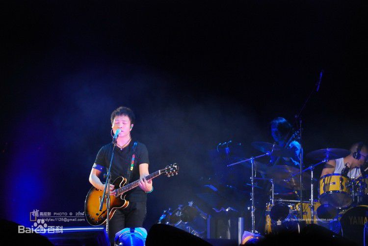 最优质许巍在2009年《今天》杭州演唱会中的相册