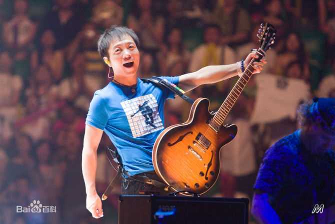 最优质许巍在2009《今天》深圳演唱会中的相册