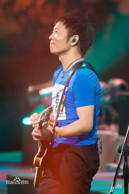 最优质许巍在2009《今天》深圳演唱会中的相册