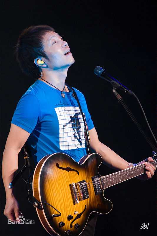 最优质许巍在2009《今天》深圳演唱会中的相册