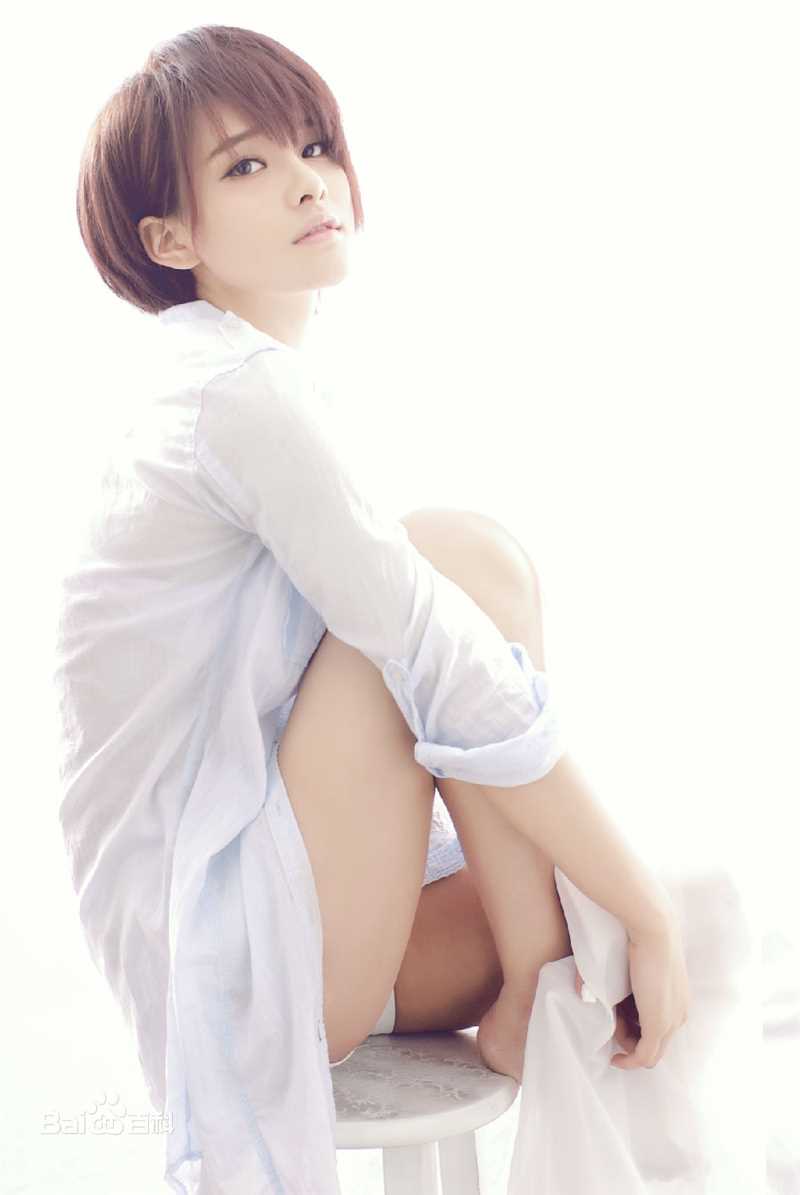 高清易易紫(Niki)图片