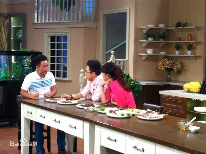 王旭峰节目性感图片壁纸