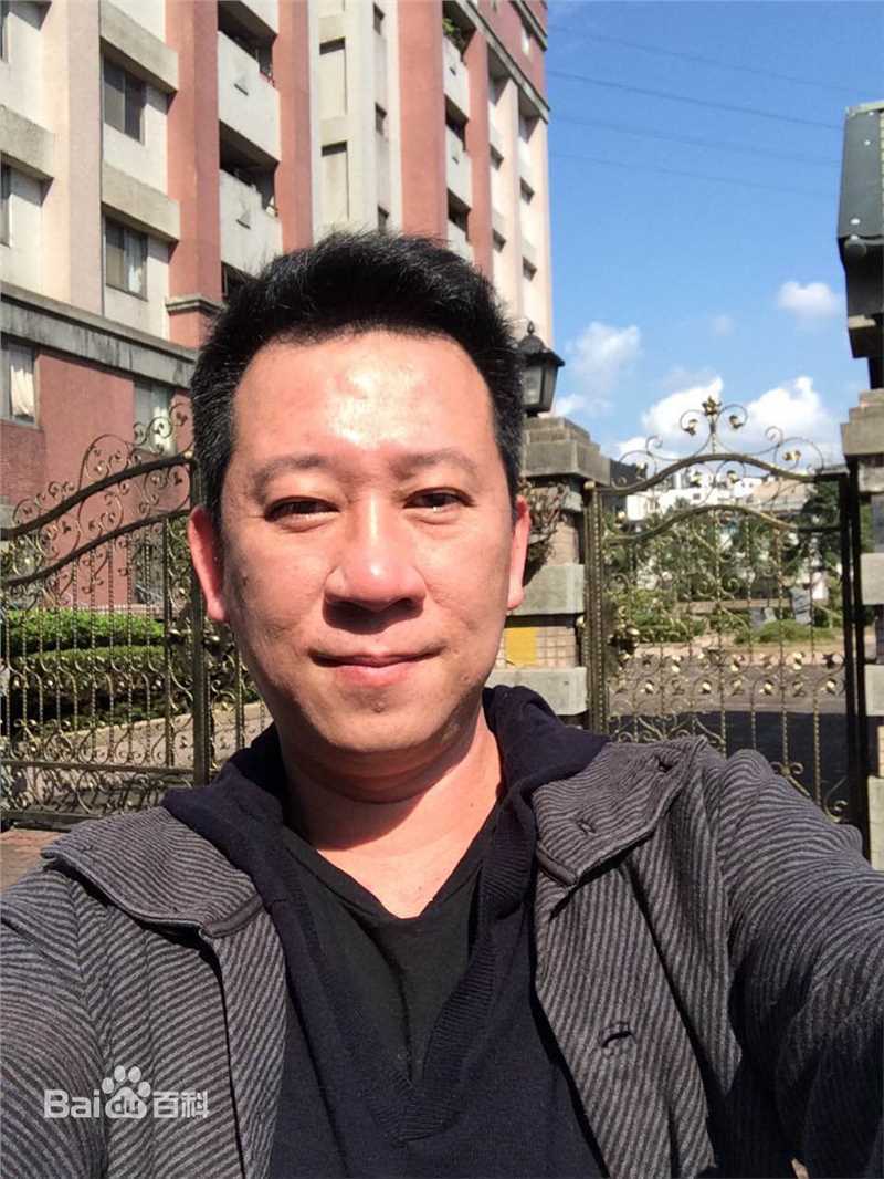 最优质林敏祥生活照