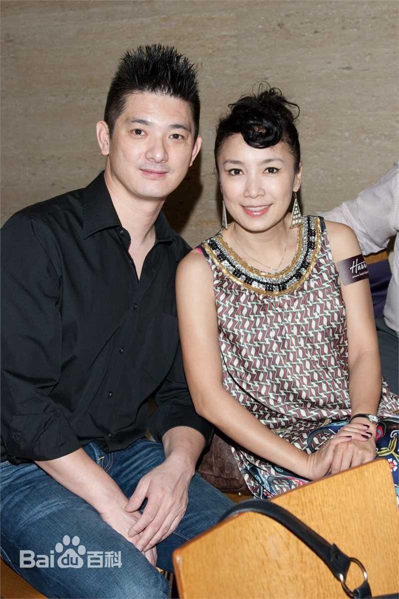 最新谢丽金性感图片