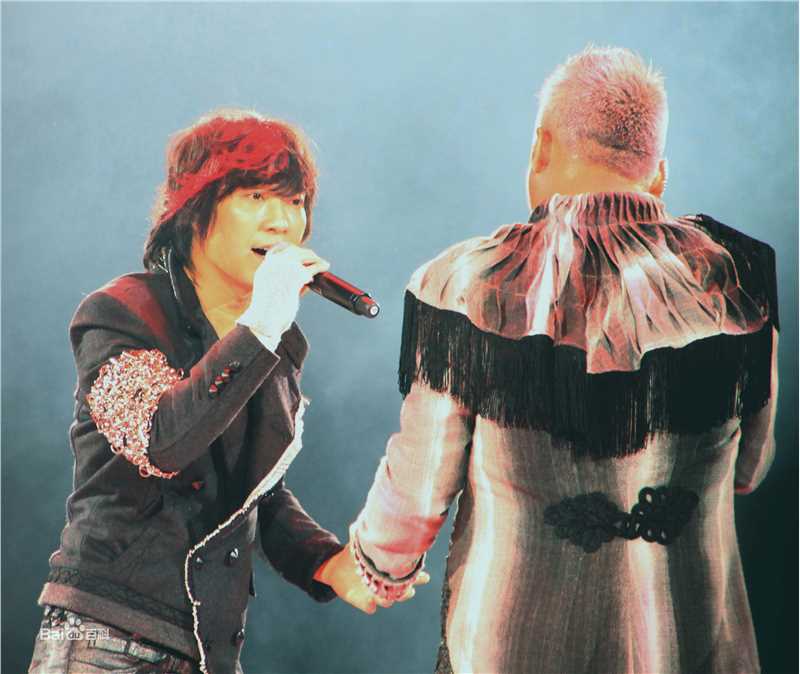 邰正宵(Samuel Tai)2011爱在燃烧的日子红馆演唱会前后照片