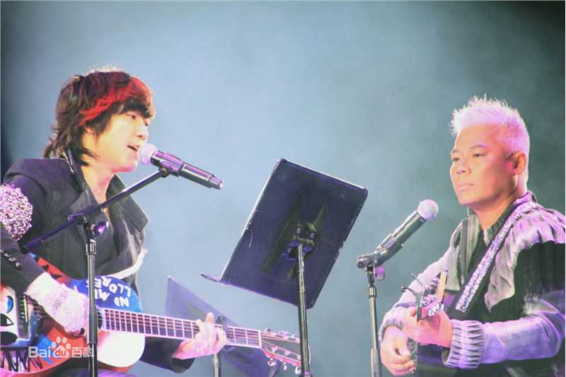 邰正宵(Samuel Tai)2011爱在燃烧的日子红馆演唱会前后照片