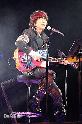 邰正宵(Samuel Tai)2011爱在燃烧的日子红馆演唱会前后照片