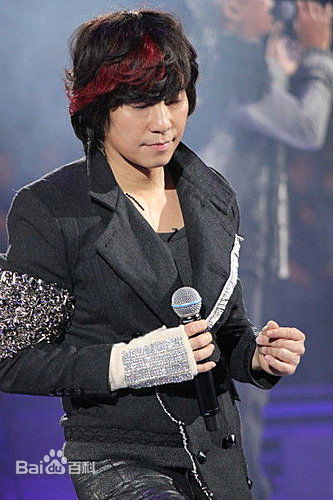 邰正宵(Samuel Tai)2011爱在燃烧的日子红馆演唱会前后照片