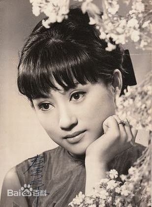 最新秦萍(Chin Ping)性感图片