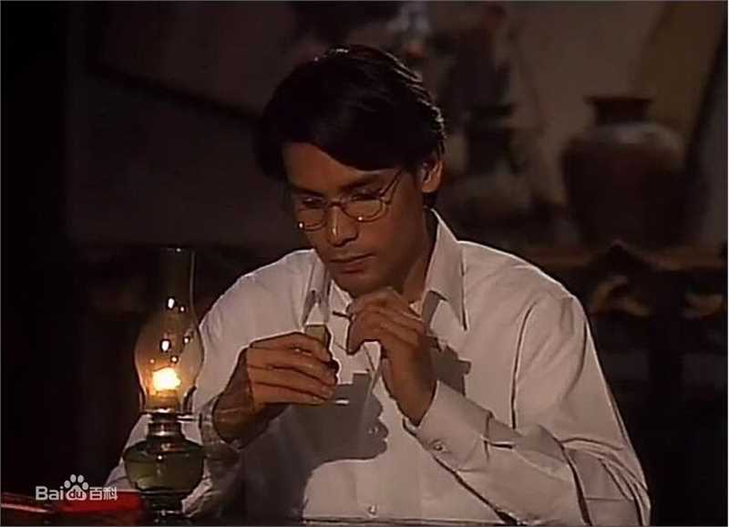 巫奇(Allan Moo)饰演的杨学轩2前后照片