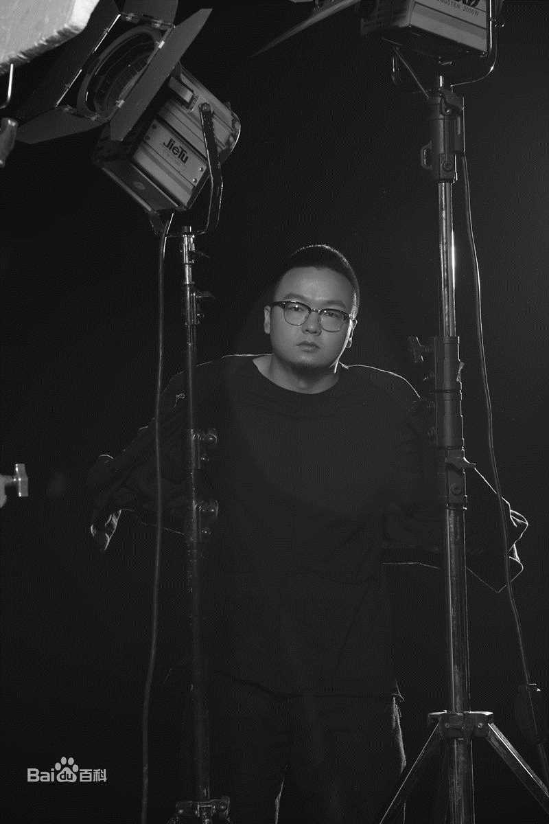 范氿维个人照片性感图片壁纸