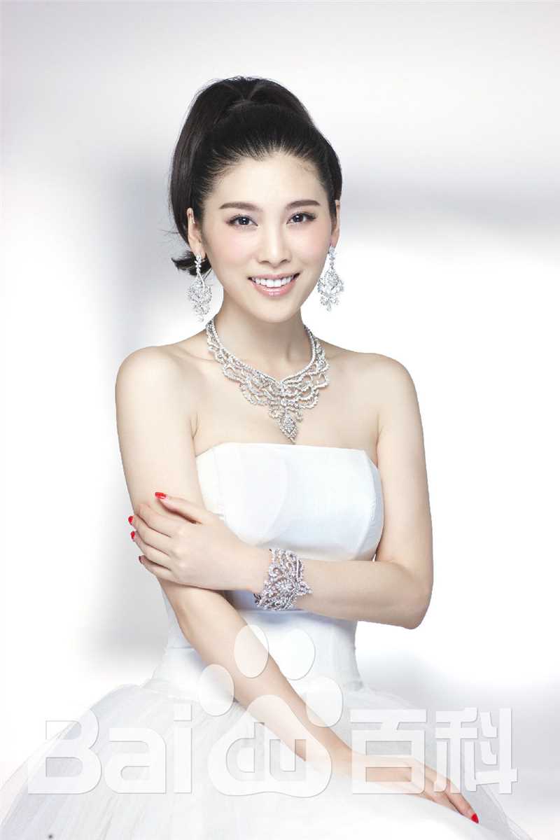 银雪(Crystal)精选《新娘》杂志大片图册