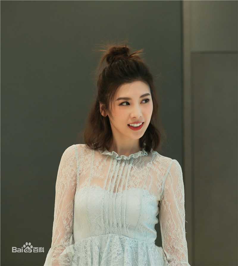 银雪(Crystal)最新三壁纸