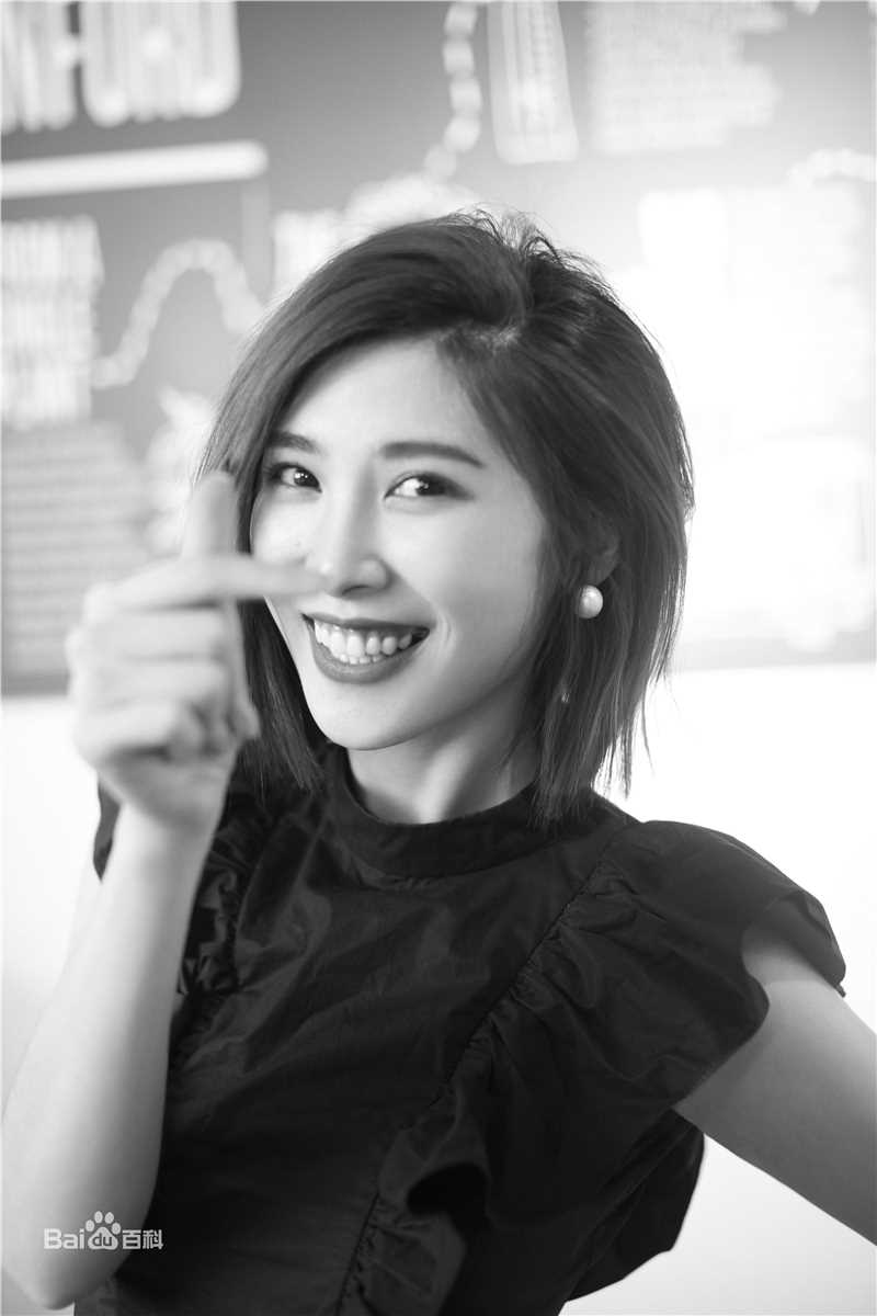 银雪(Crystal)最新四壁纸