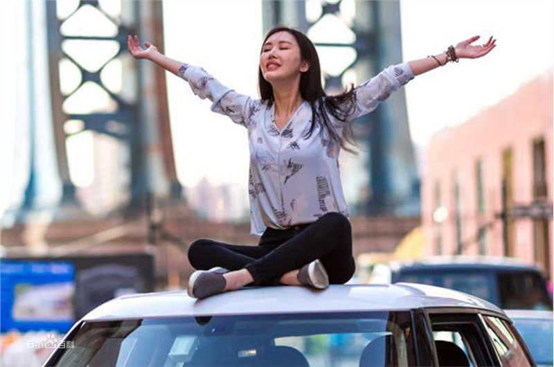 精选田朴珺(meme)在新书《习惯就好》深圳签售会中的图册