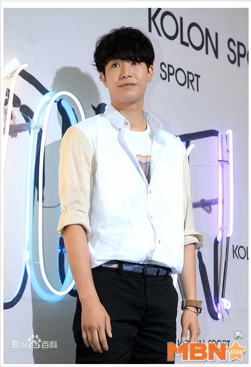 朴敏雨（官方译名）(，Park Min Woo)最优质杂志相册