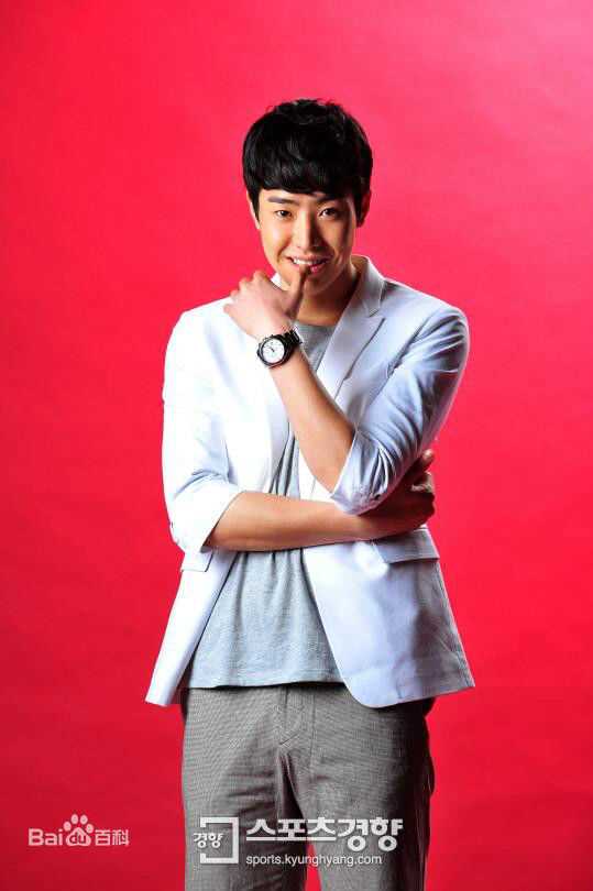 朴敏雨（官方译名）(，Park Min Woo)最优质杂志相册