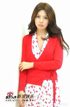 郑慧英(，Jung Hye-Young)电视剧火鸟剧组照图片图集