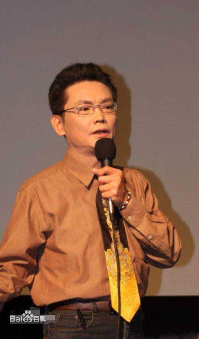 石班瑜的工作照片以及配音电影素颜照相册