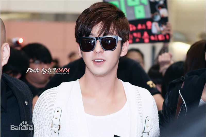 金起范(Kim KiBum)Memory of Love Fan Meeting前后照片