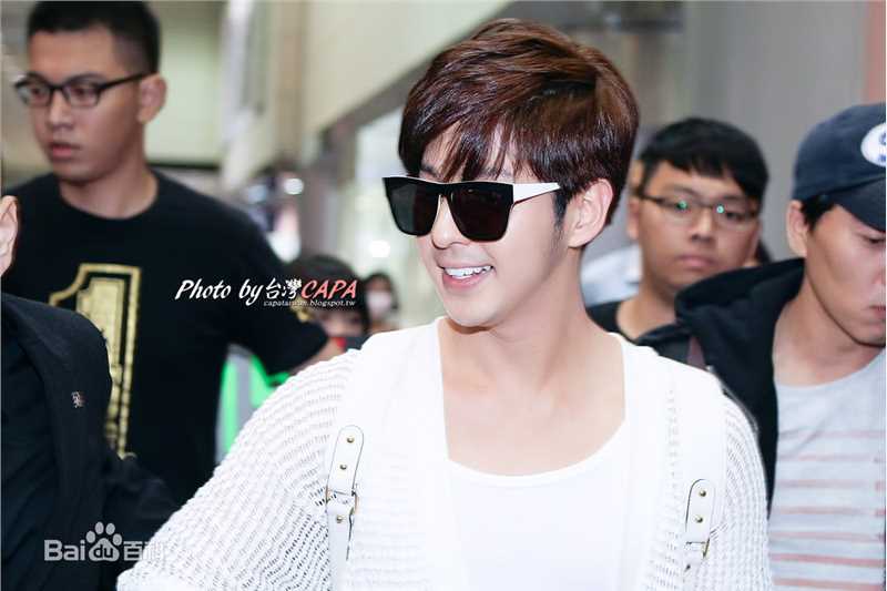 金起范(Kim KiBum)Memory of Love Fan Meeting前后照片