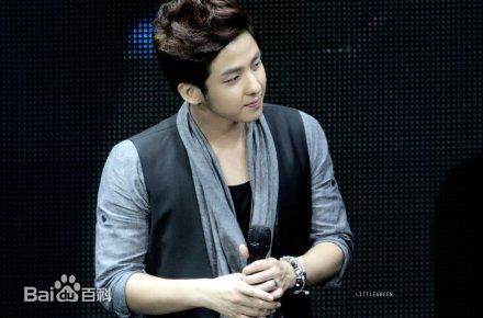 金起范(Kim KiBum)Memory of Love Fan Meeting前后照片