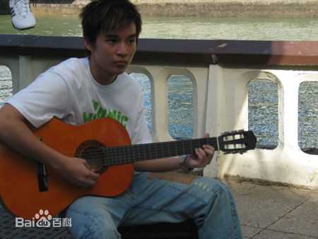 最优质洪赐健生活照