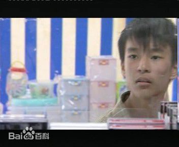 洪赐健影视作品前后照片