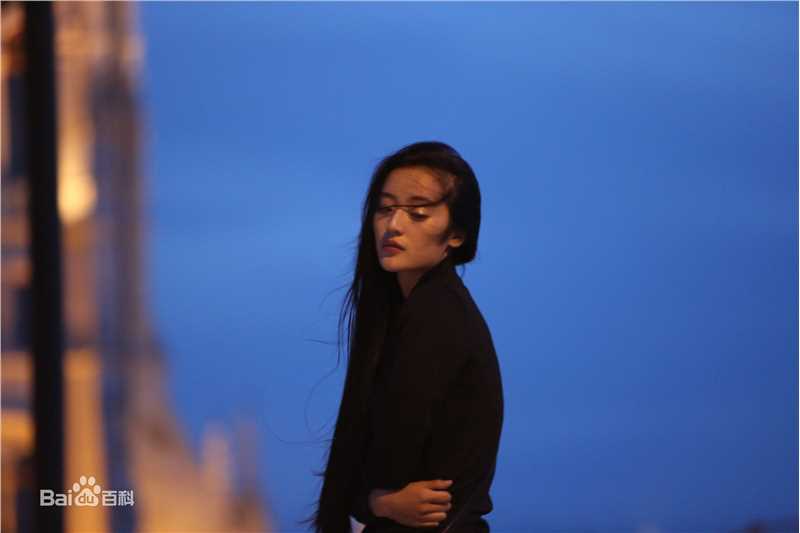 秦雪街拍图片图集