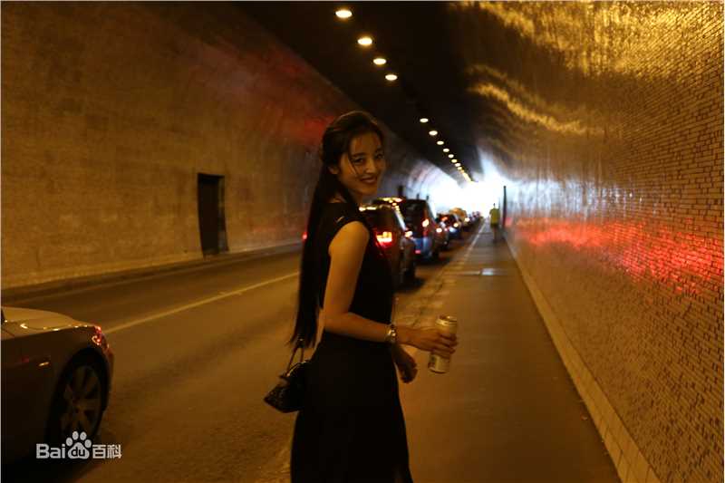 秦雪街拍壁纸壁纸