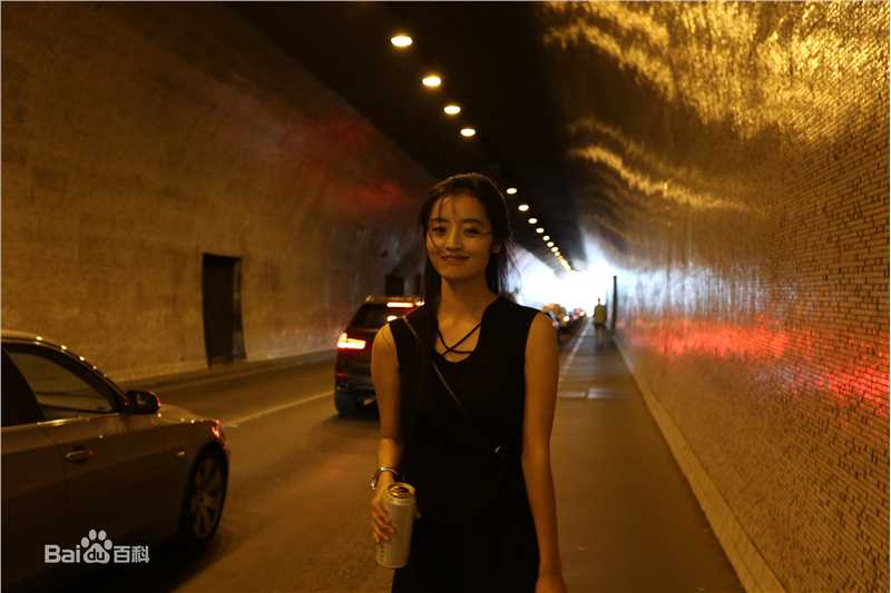 秦雪街拍壁纸壁纸