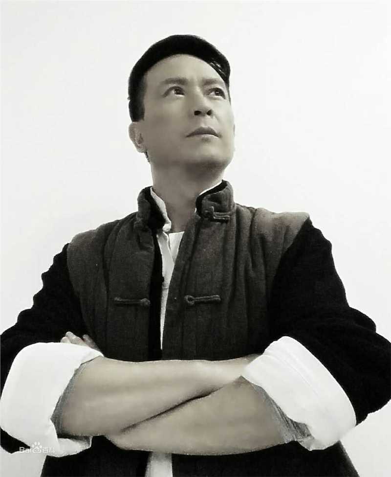 高清张弓在电视剧《往日情怀》饰许建平中的图集