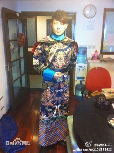 贺彬(He Bin)新浪微博照片性感图片图集