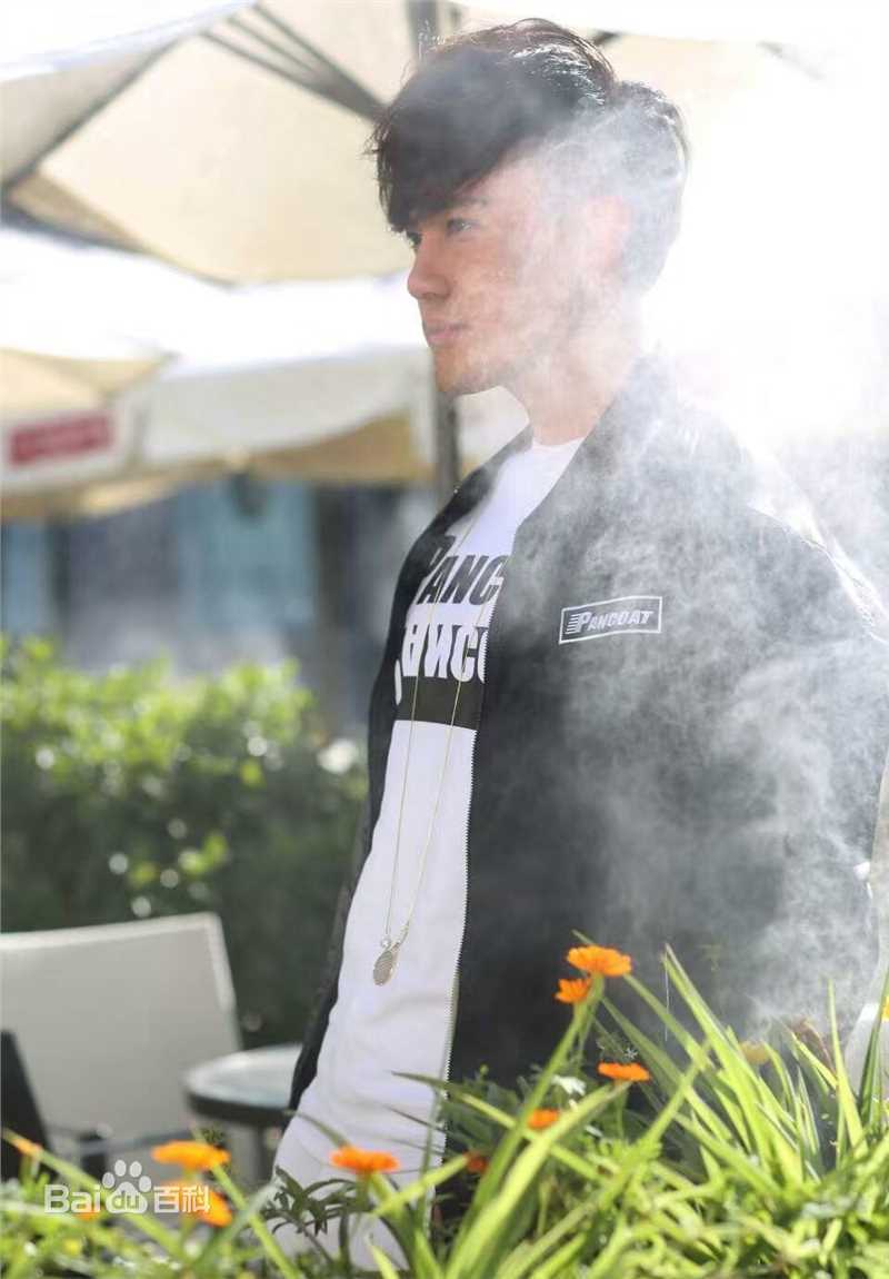 王子轩(Kevin)时尚组图性感图片壁纸