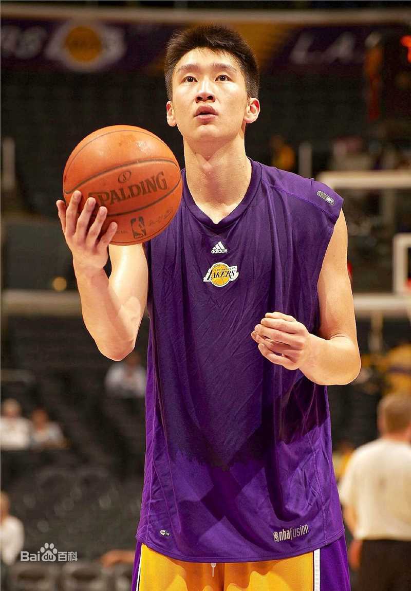 孙悦(Sun Yue)湖人时期前后照片