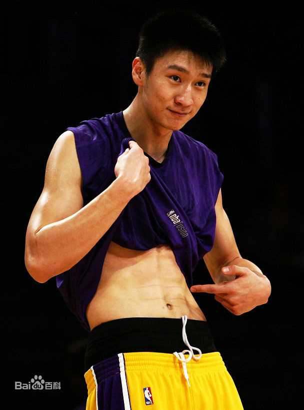 孙悦(Sun Yue)湖人时期前后照片