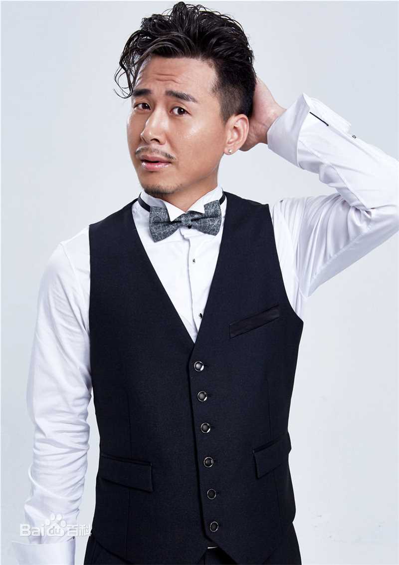 耿一正黑马甲性感图片图集