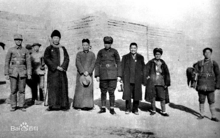 李涛(Li Tao)土地革命时期的素颜照壁纸