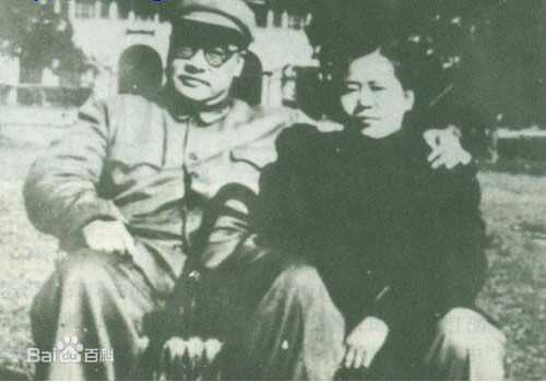 李涛(Li Tao)的亲属成员生活照相册