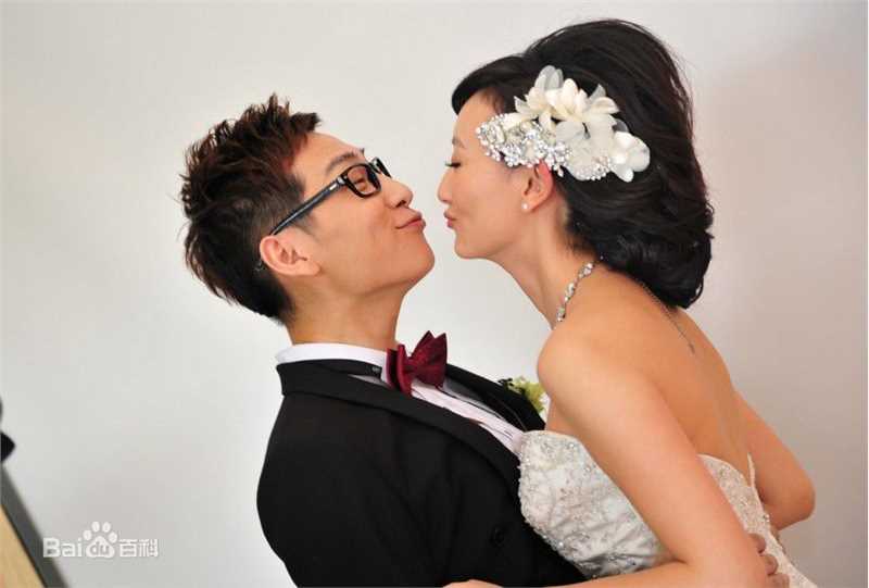 李好(DAVIDLEE)与郭晓敏生活照