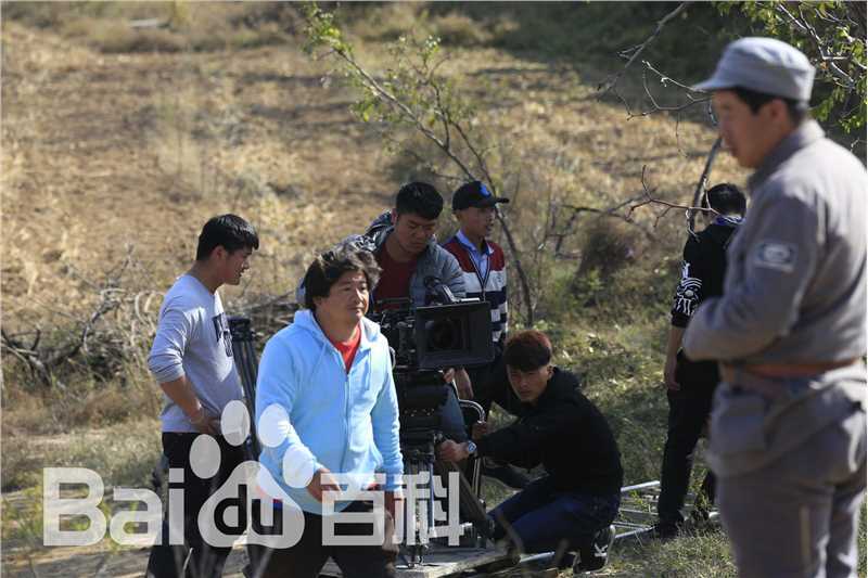 孙爱国导演片场前后照片