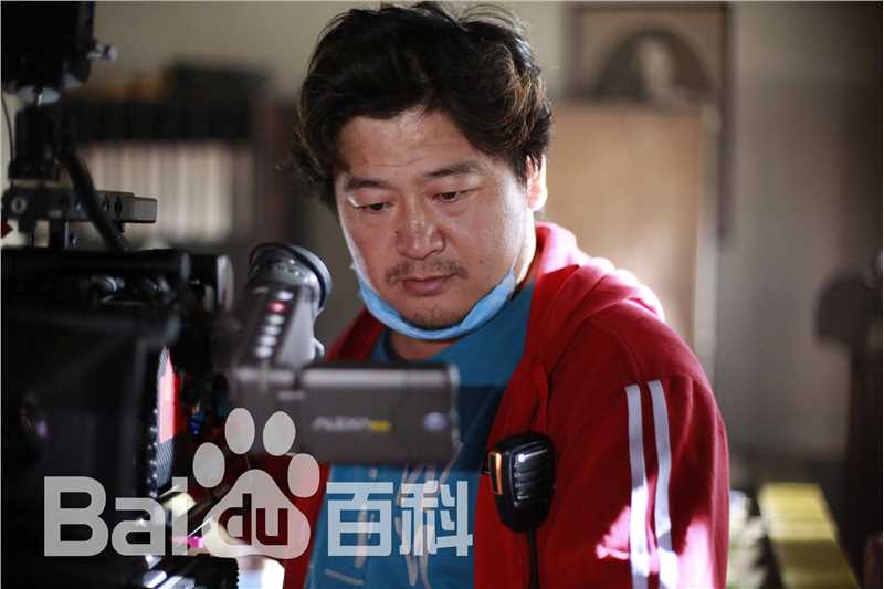 孙爱国导演片场前后照片