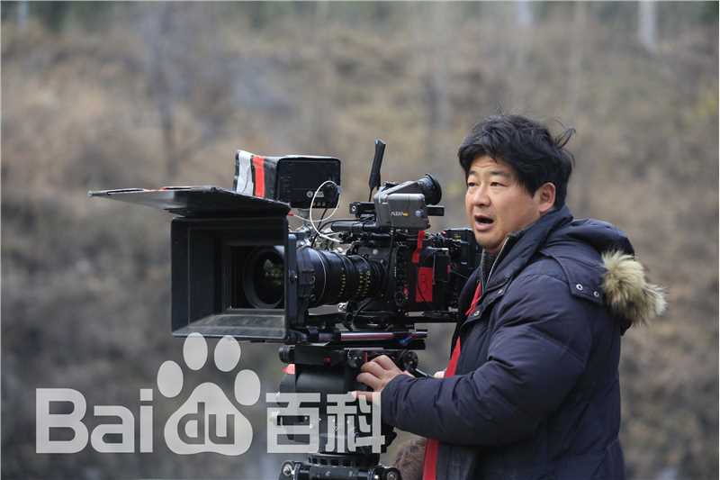 孙爱国导演片场前后照片