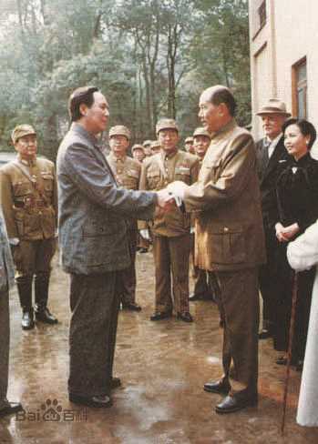 最新路希性感图片