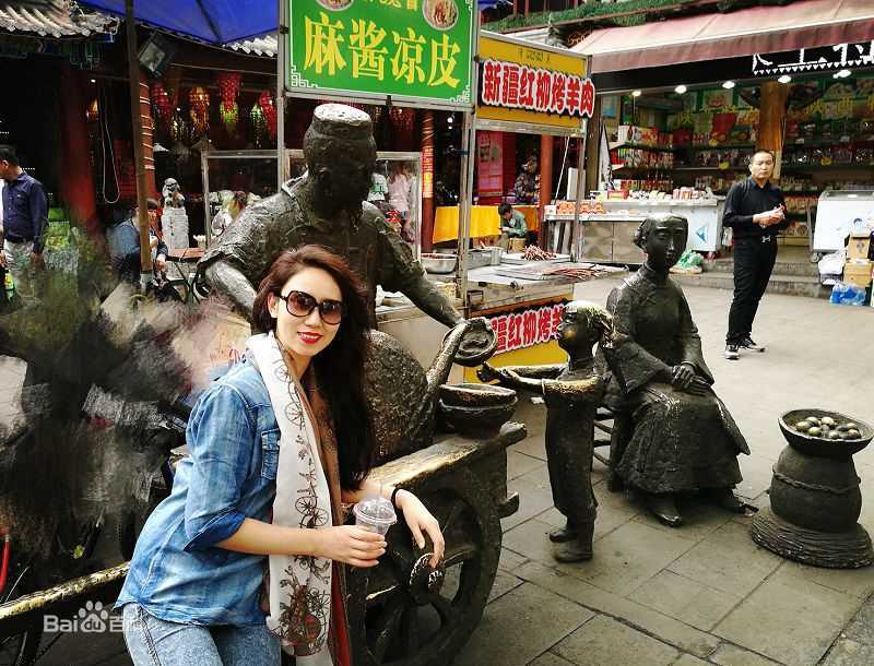 卢卓婕(lou ceg jib)生活照性感图片壁纸